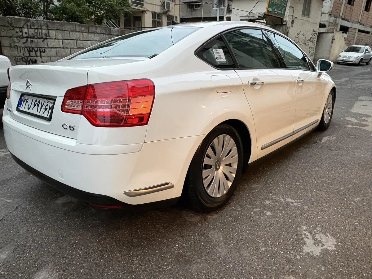 سیتروئن  C5