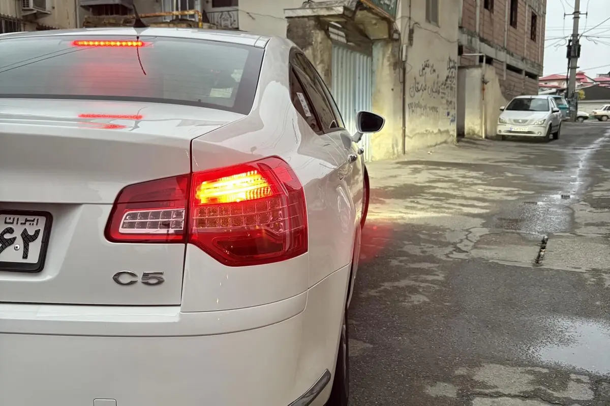 سیتروئن  C5