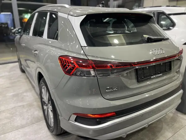 آئودی، Q4 e-tron