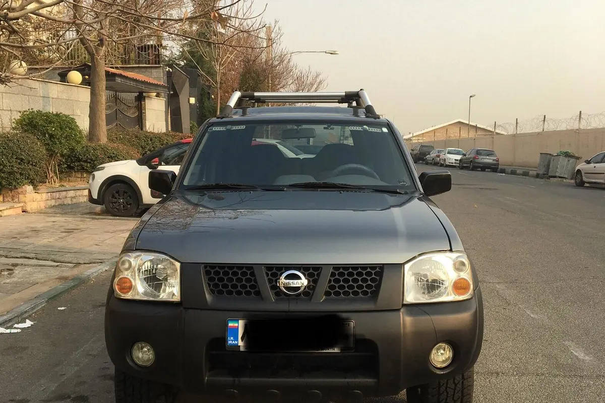 نیسان،  رونیز