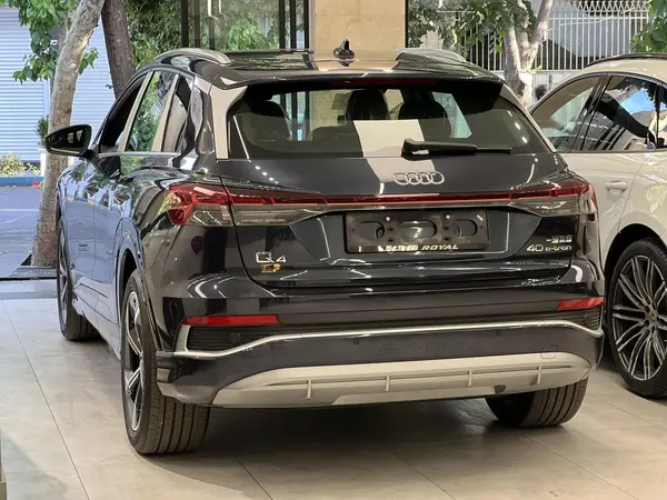 آئودی  Q4 e-tron