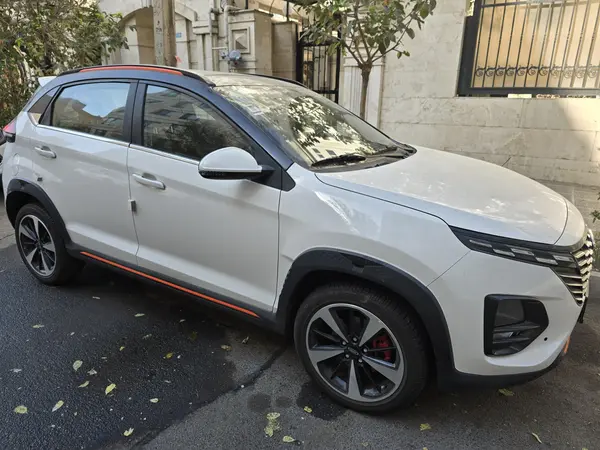 ام وی ام  X33 کراس