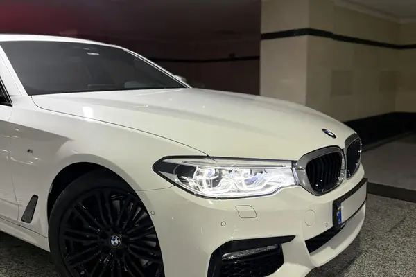 ب ام و، سری 5 سدان