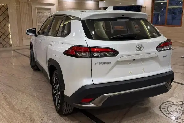 تویوتا، فرانت لندر هیبرید