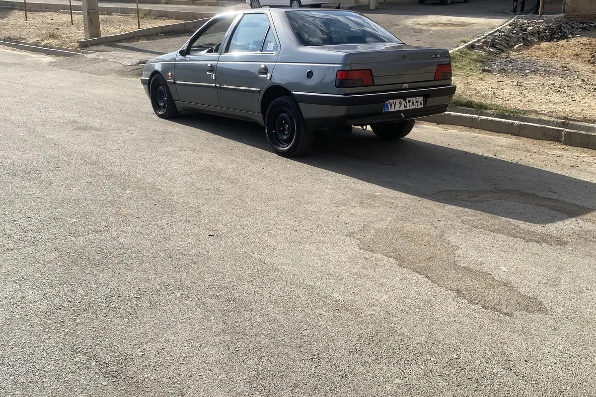 پژو،  405