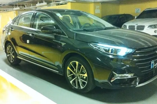 فونیکس، آریزو 6 پرو