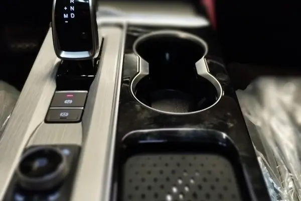 فونیکس، آریزو 6 پرو