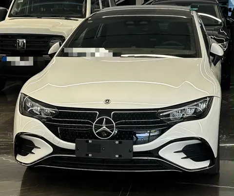 بنز، EQE Sedan