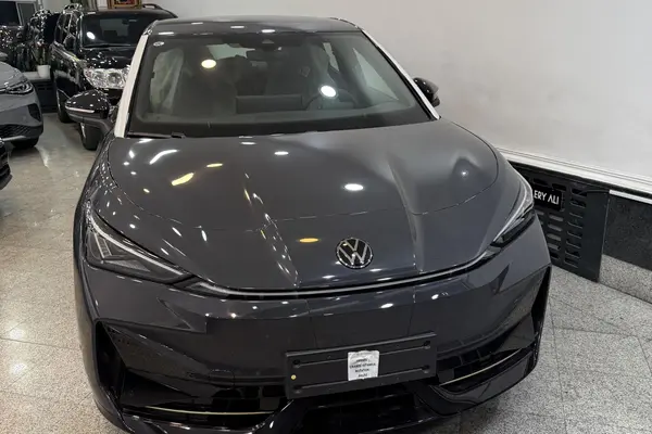 فولکس، آی دی یونیکس