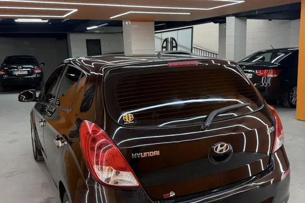 هیوندای  i20