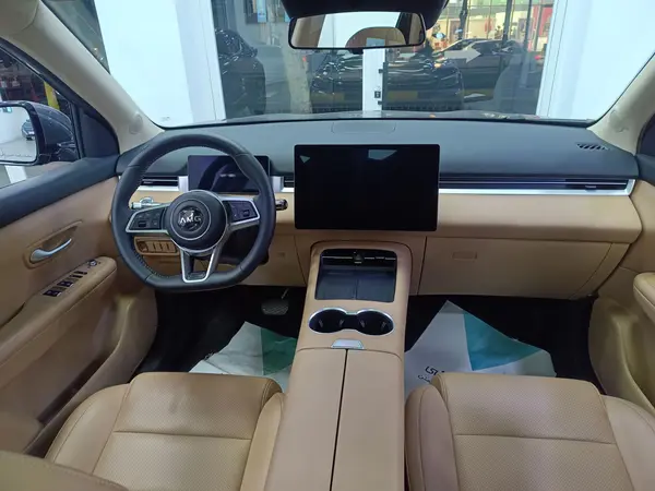 پیش فروش آرتابان (ای ام جی)، توکا