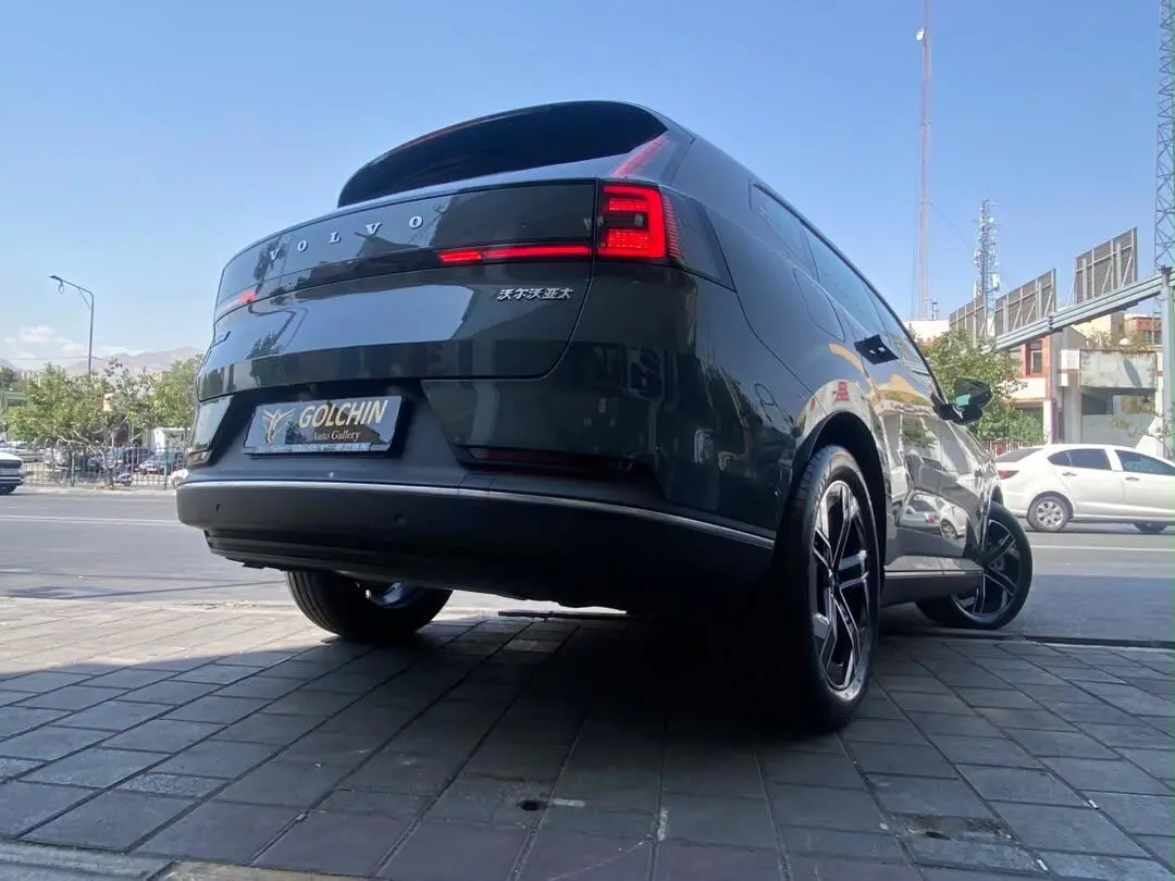 ولوو  XC70