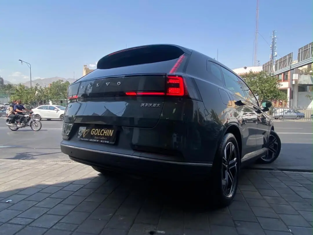 ولوو  XC70