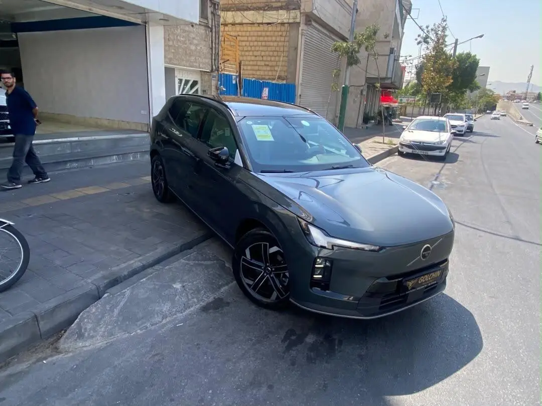 ولوو  XC70