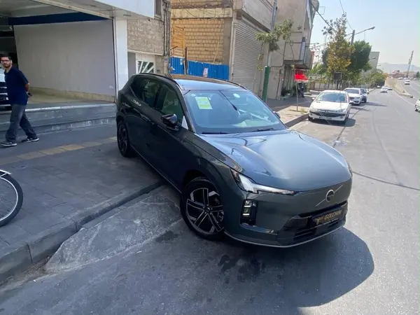 ولوو  XC70