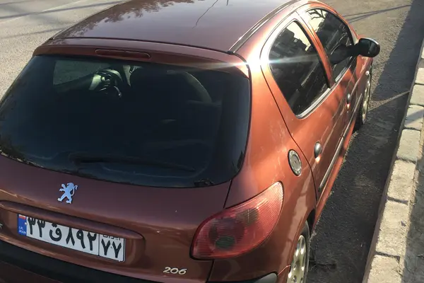 پژو، 206