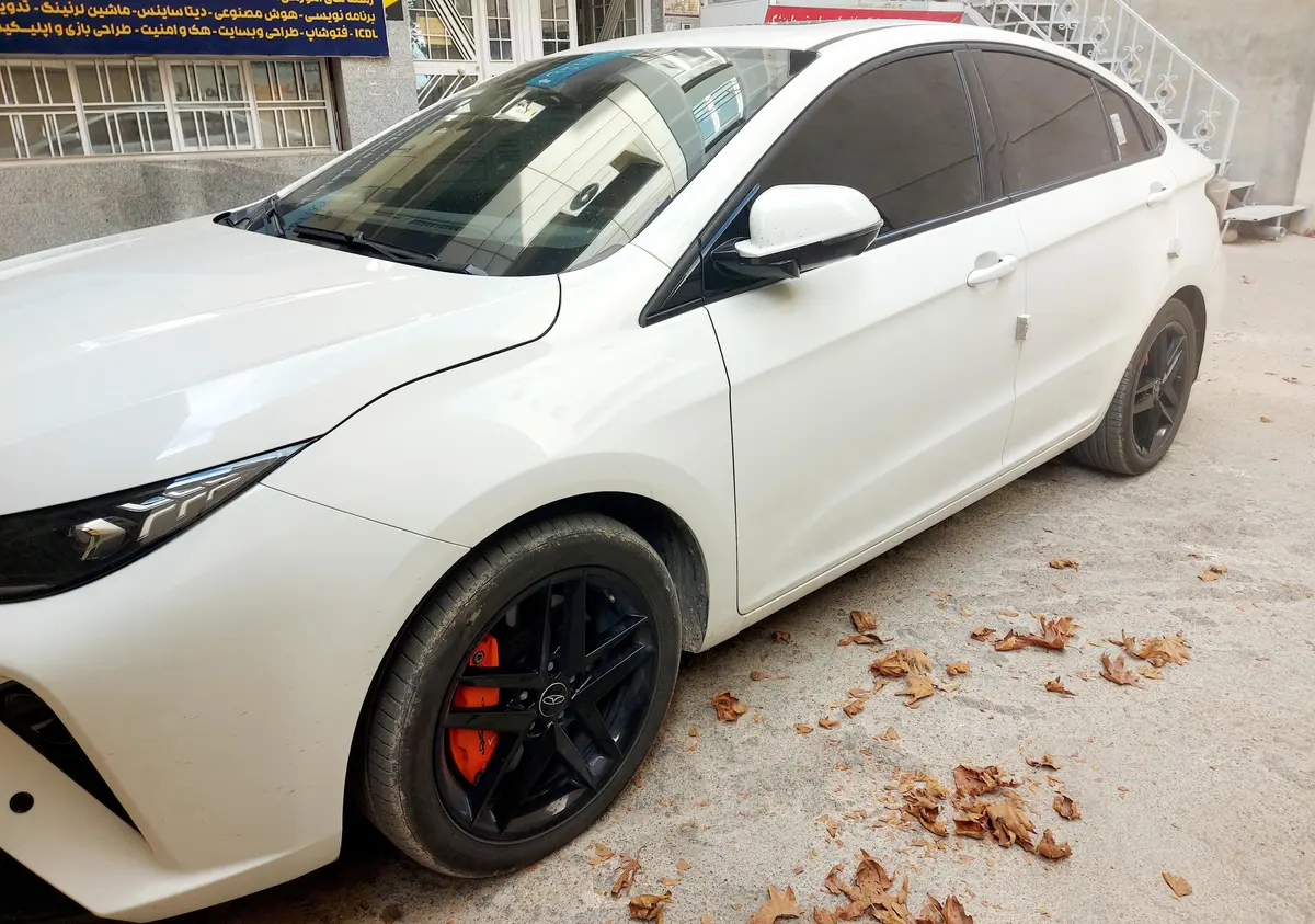 فونیکس،  آریزو 6 جی تی (Z6 GT)
