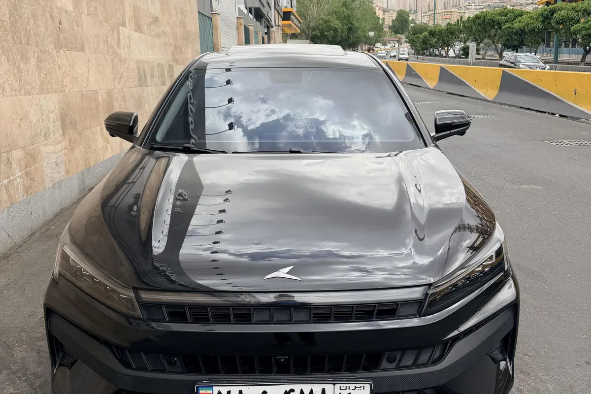 کی ام سی،  J7