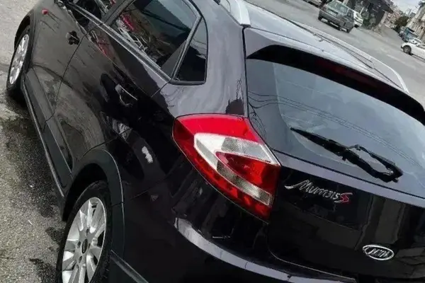 ام وی ام، 315هاچ بک