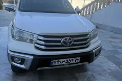 تویوتا، هایلوکس دو کابین