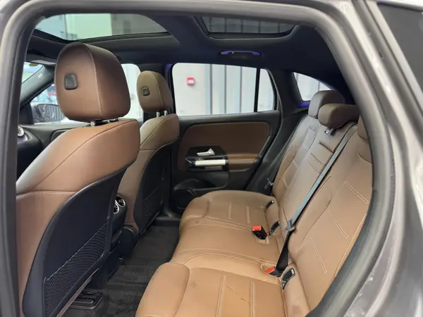 بنز، کلاس EQA