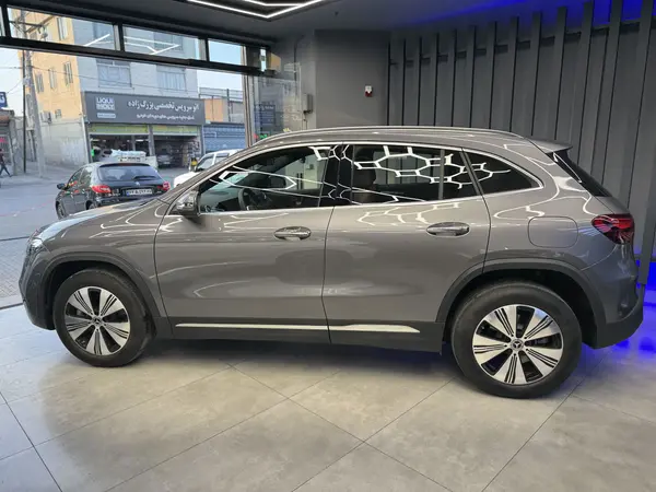 بنز، کلاس EQA