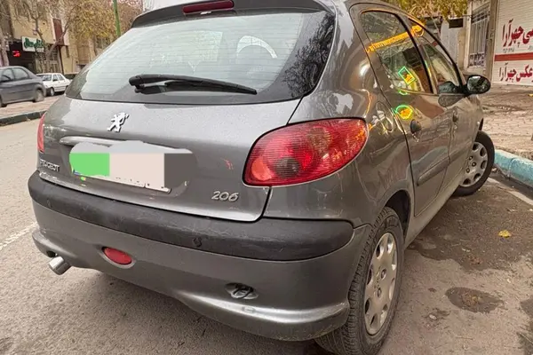 پژو، 206