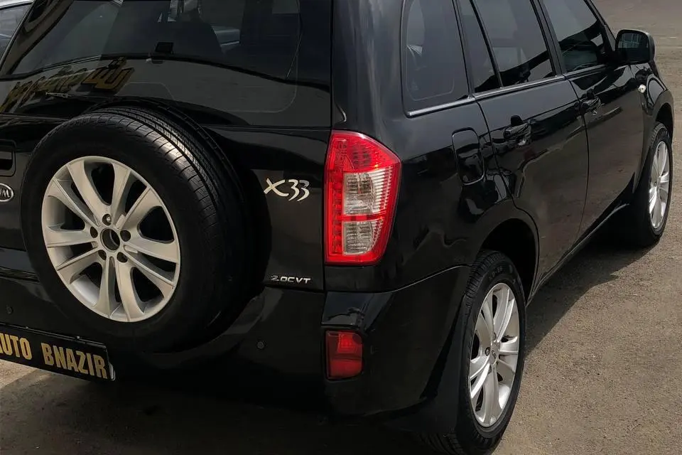 ام وی ام،  X33