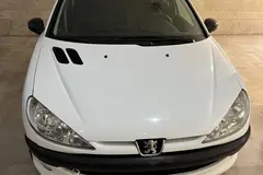 پژو، 206