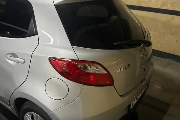 مزدا، 2 هاچ بک