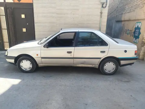 پژو، 405