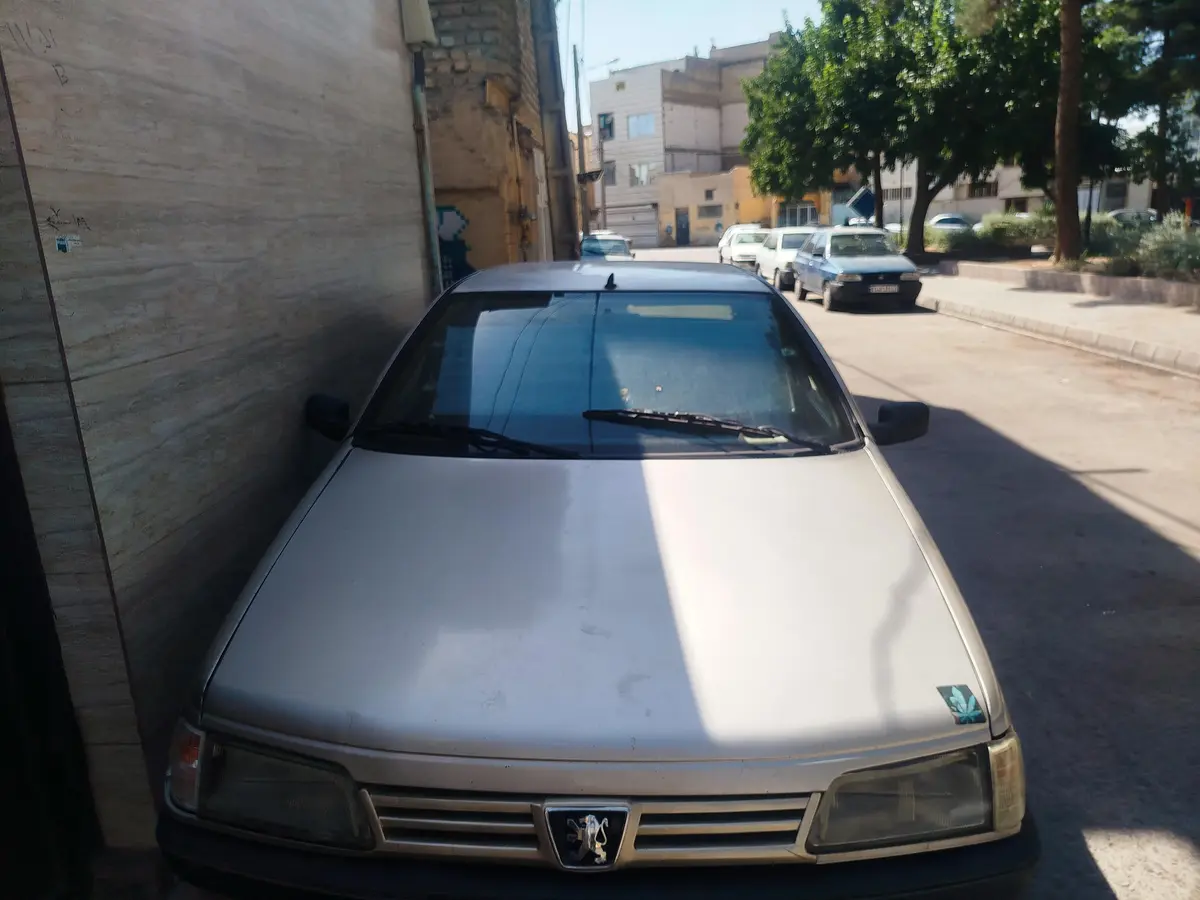 پژو،  405