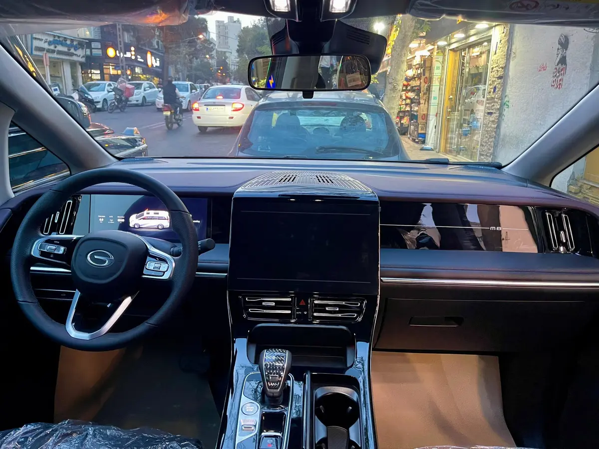 جی ای سی،  M8