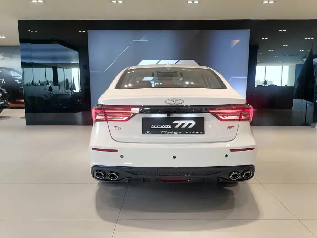 فونیکس،  آریزو 6 جی تی (Z6 GT)