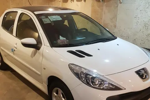 پژو، 207