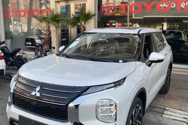 میتسوبیشی، اوتلندر