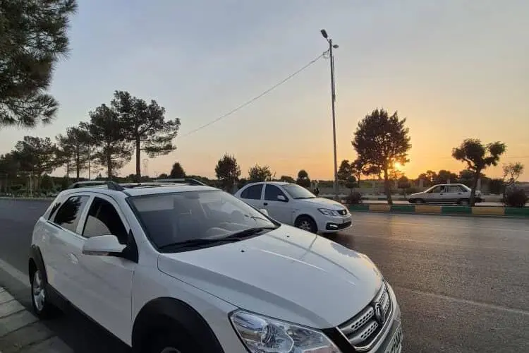 دانگ فنگ،  H30 کراس
