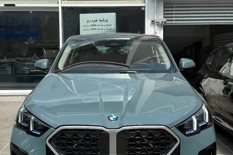 ب ام و، X2