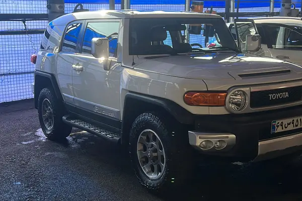 تویوتا، اف جی کروز