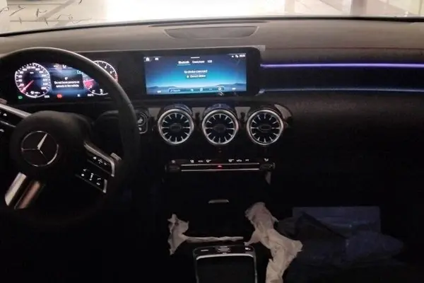 بنز، کلاس A سدان