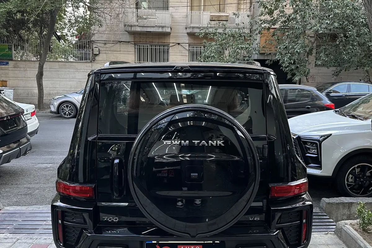 تانک  700