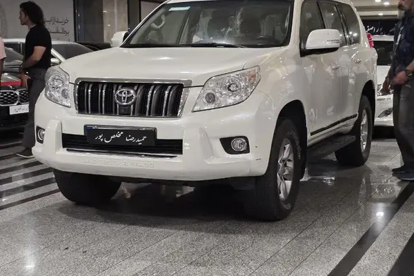 تویوتا  پرادو  چهار در