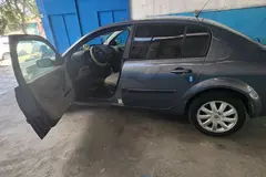 رنو، مگان (مونتاژ)