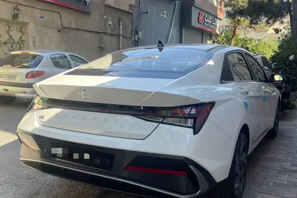 هیوندای  النترا