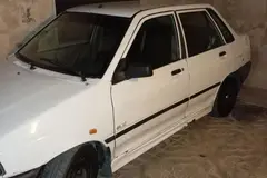 پراید، صندوق دار