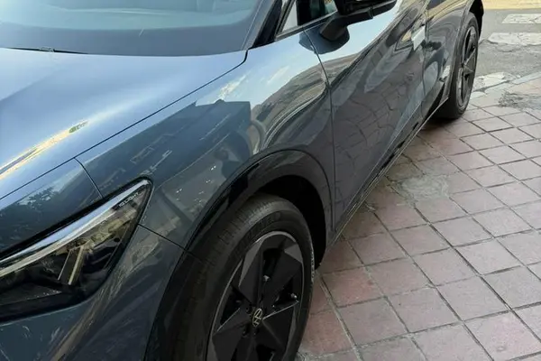 فولکس  آی دی یونیکس