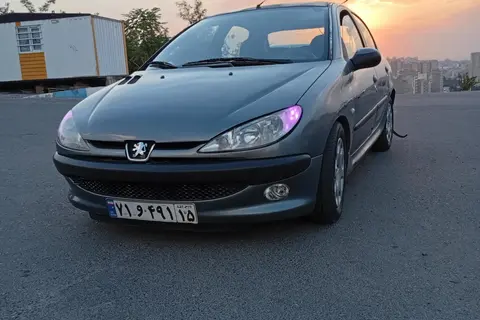 پژو، 206