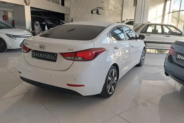 هیوندای  النترا