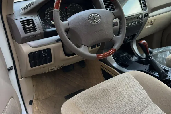تویوتا  پرادو  چهار در