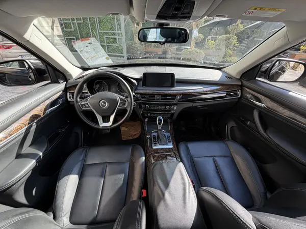 هن تنگ، X7 (مونتاژ)